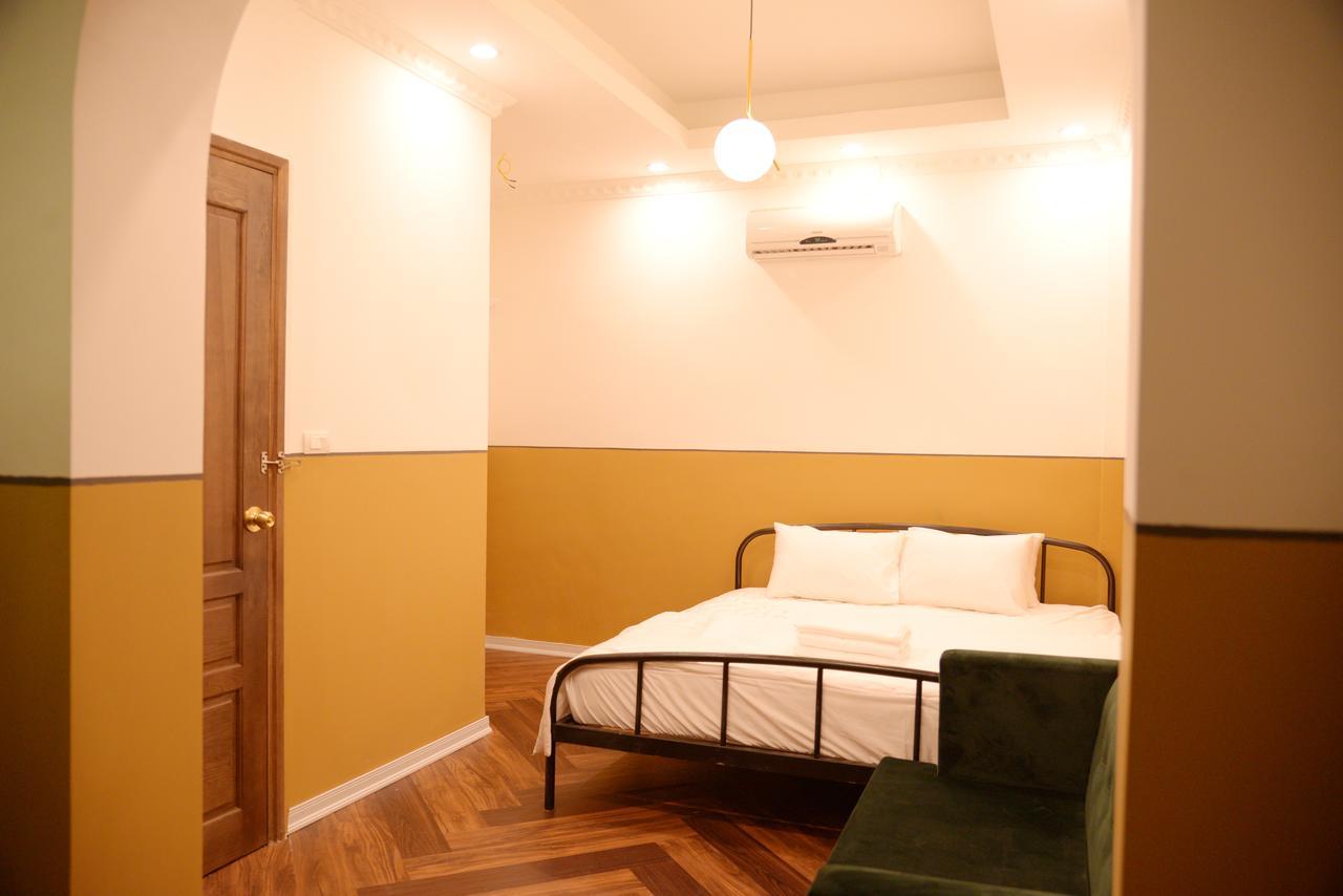 Chloe & Leo Boutique Homestay Hanoi Exterior photo