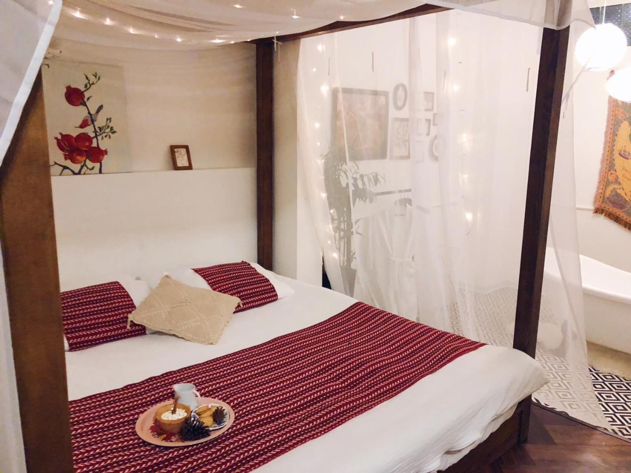 Chloe & Leo Boutique Homestay Hanoi Exterior photo